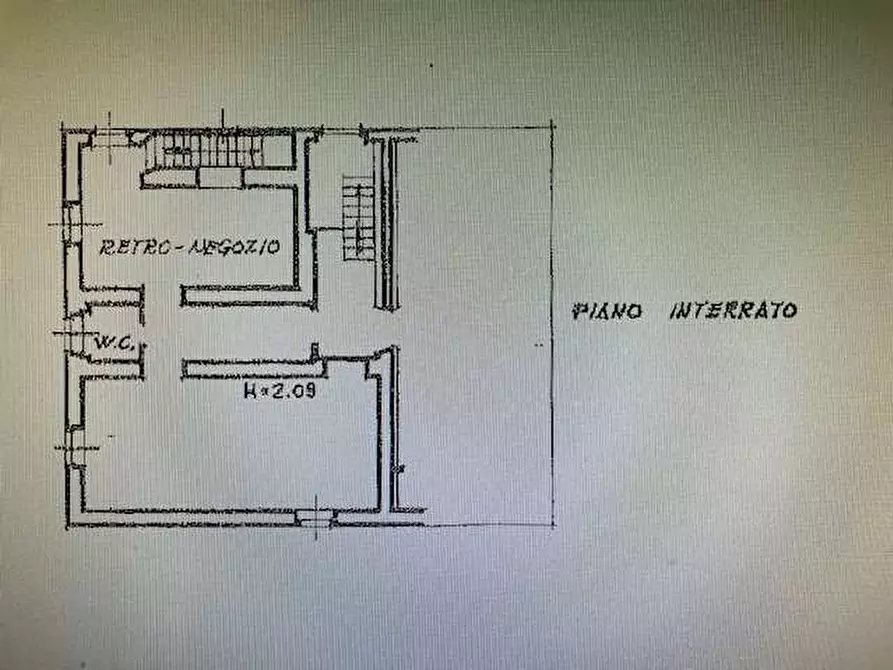 Immagine 4 di Stabile in vendita  in via san leonardo 4 a Parma