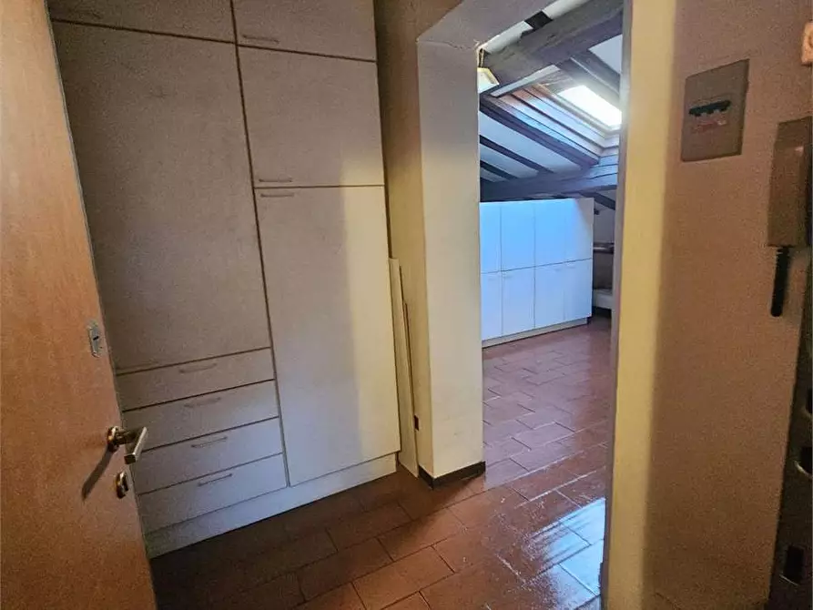 Immagine 25 di Stabile in vendita  in via san leonardo 4 a Parma