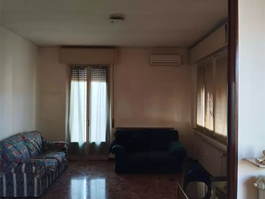 Immagine 6 di Appartamento in vendita  in Via Duca Alessandro a Parma