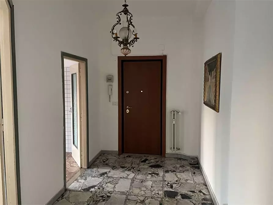 Immagine 9 di Appartamento in vendita  in via venezia 30 a Parma