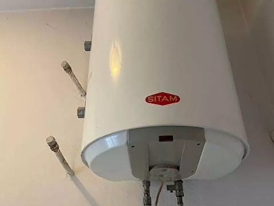 Immagine 15 di Appartamento in vendita  in VIA SAN LEONARDO  a Parma