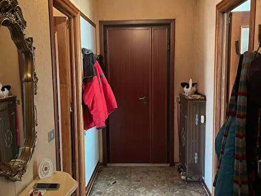 Immagine 4 di Appartamento in vendita  in VIA SAN LEONARDO  a Parma