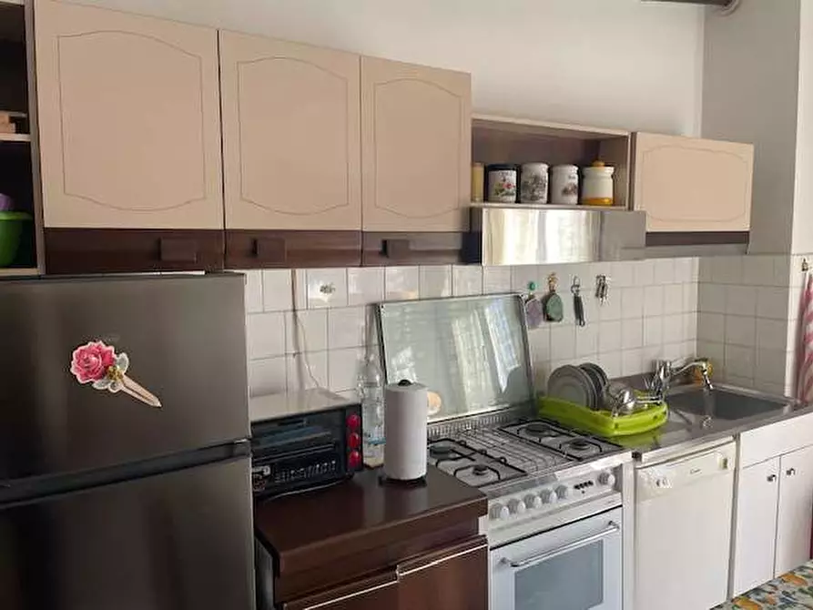 Immagine 2 di Appartamento in vendita  in VIA SAN LEONARDO  a Parma