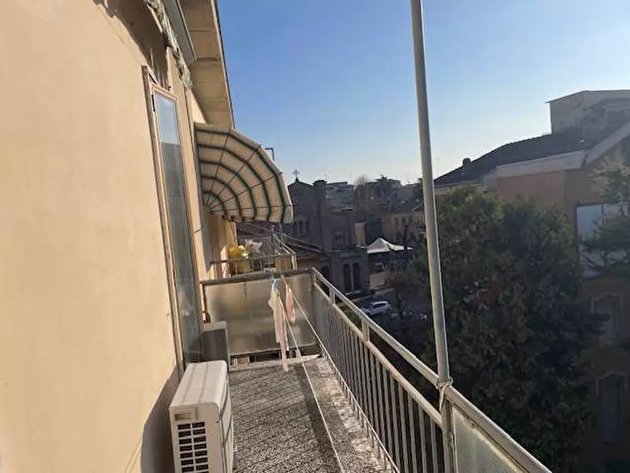 Immagine 8 di Appartamento in vendita  in VIA SAN LEONARDO  a Parma
