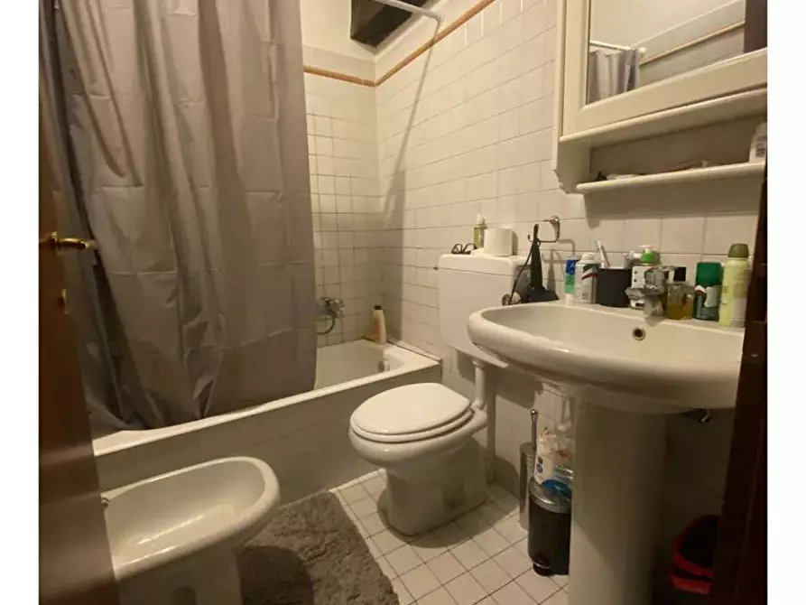 Immagine 8 di Appartamento in affitto  in borgo canale a Parma