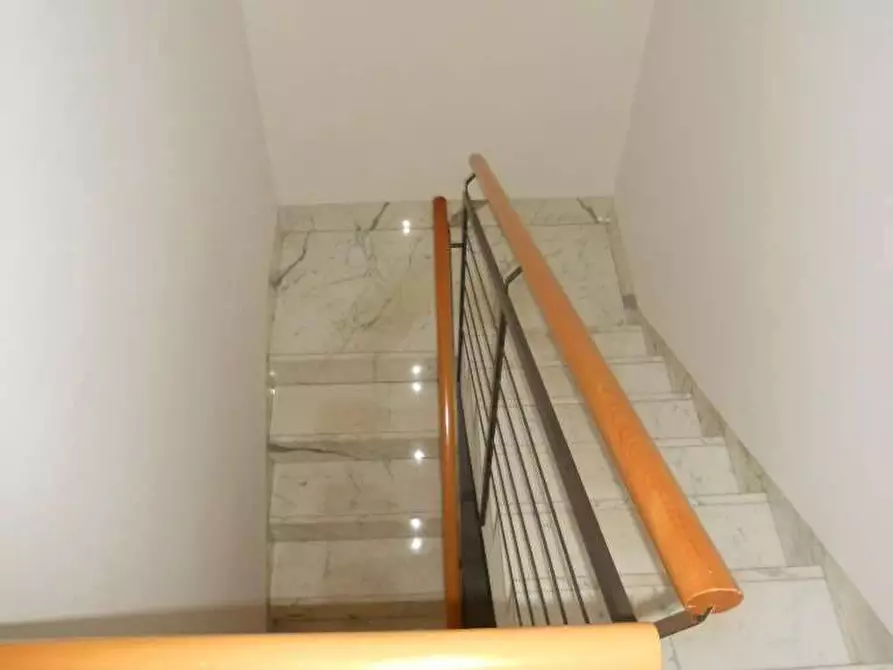 Immagine 5 di Ufficio in vendita  in piazzale salvo d'acquisto a Parma