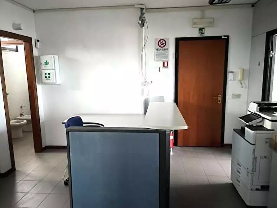 Immagine 4 di Ufficio in affitto  in Via Edison Volta 25 a Parma