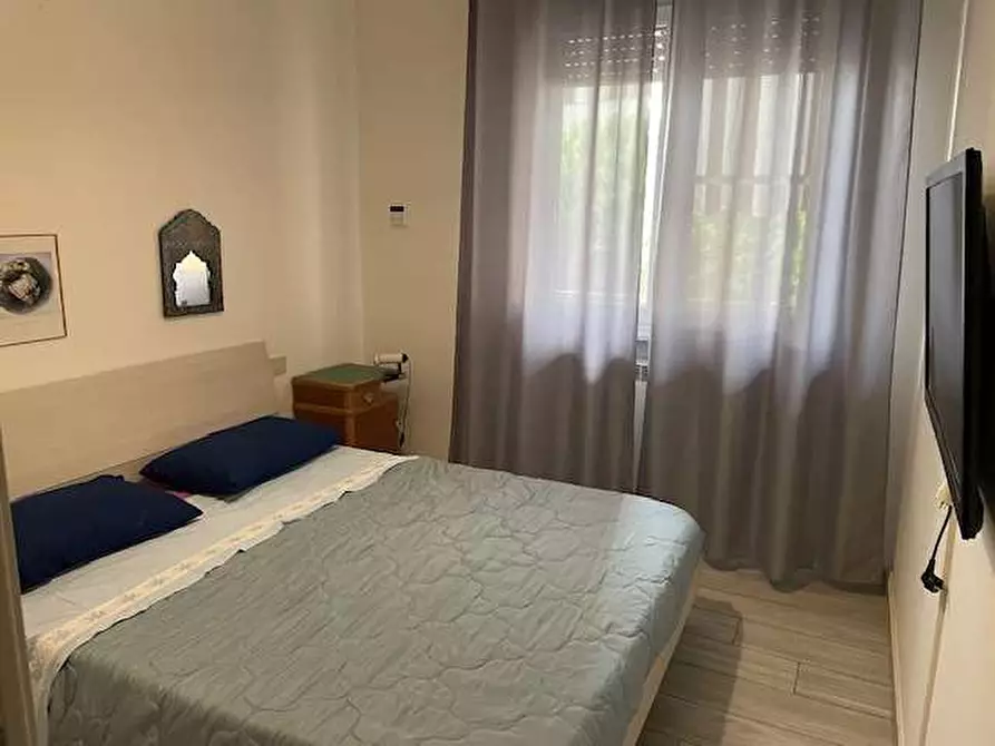 Immagine 9 di Appartamento in vendita  in VIA FELICE CAVALLOTTI a Carrara