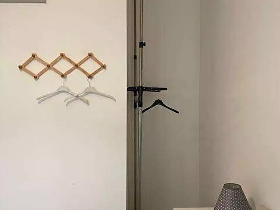 Immagine 10 di Appartamento in vendita  in VIA FELICE CAVALLOTTI a Carrara