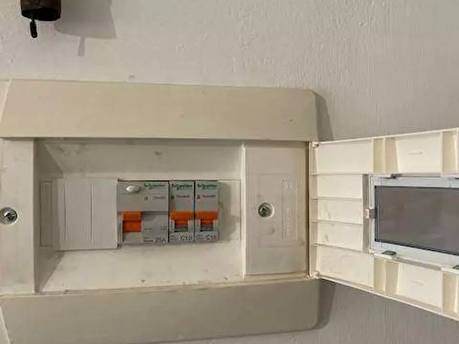 Immagine 17 di Appartamento in vendita  in VIA FELICE CAVALLOTTI a Carrara