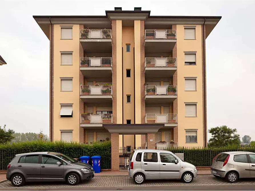 Immagine 3 di Quadrilocale in vendita  in Via Ugo Tognazzi a Parma