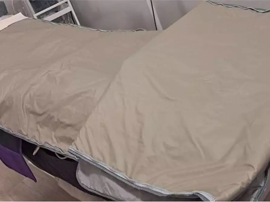 Immagine 16 di Negozio in affitto  in VIA SOLARI a Parma