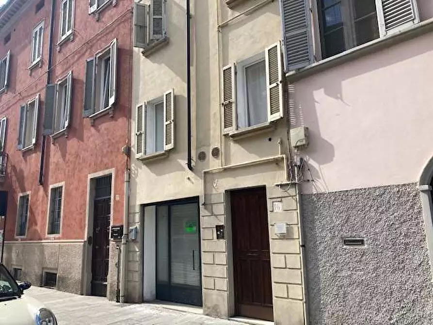 Immagine 1 di Negozio in vendita  in borgo regale 16 a Parma
