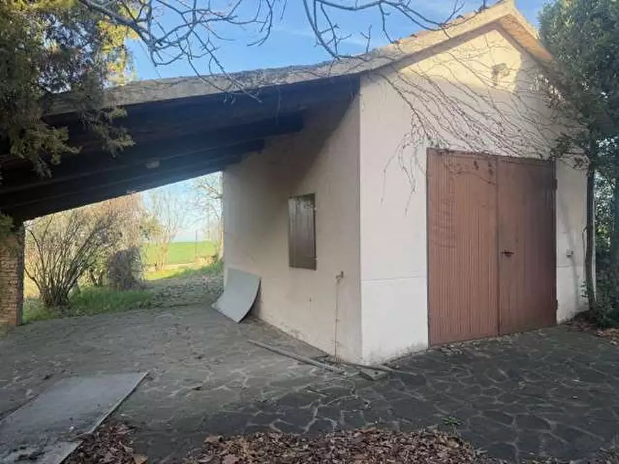 Immagine 25 di Casa bifamiliare in vendita  in via dei gandazzi 116 - 118 a Traversetolo