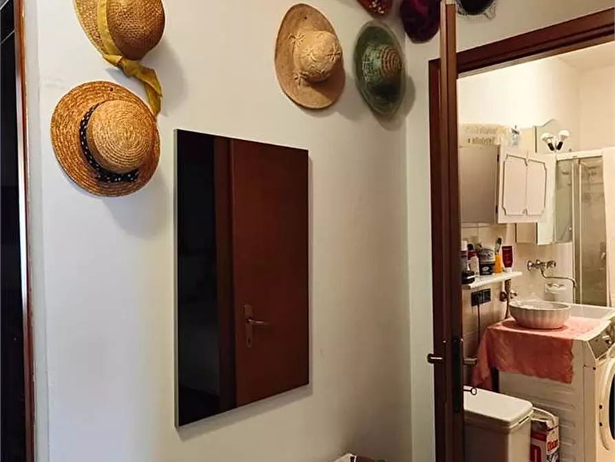 Immagine 9 di Trilocale in vendita  in via San Leonardo a Parma