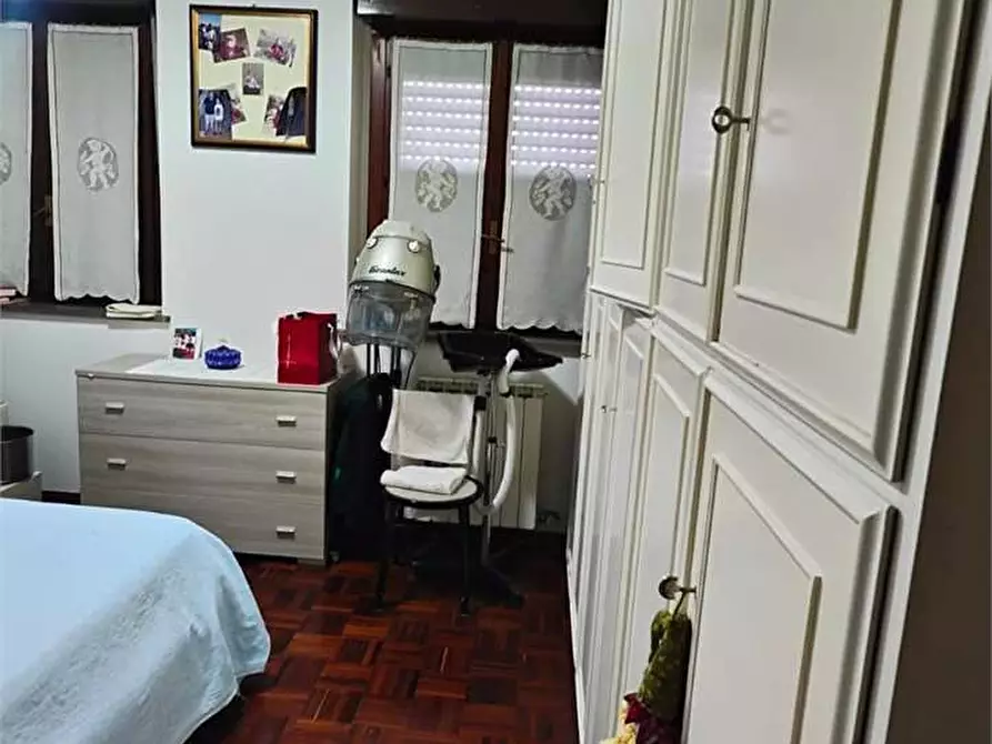 Immagine 15 di Trilocale in vendita  in via San Leonardo a Parma