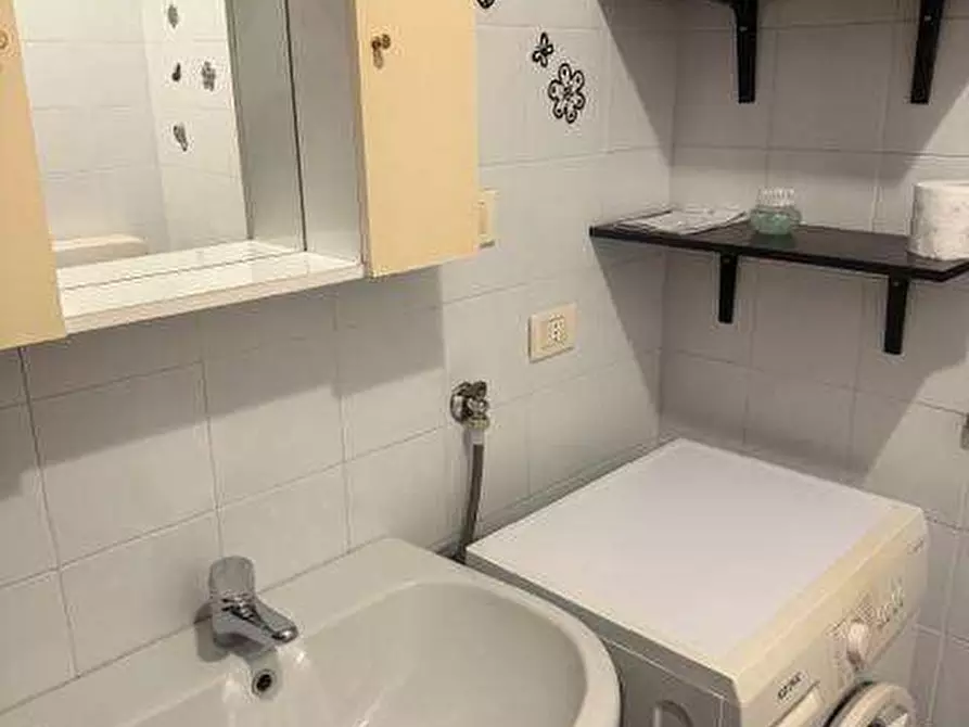 Immagine 4 di Appartamento in affitto  in VIA MONTE PRINZERA a Parma