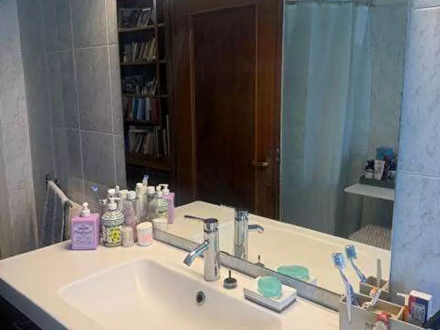 Immagine 16 di Quadrilocale in affitto  in via sette fratelli cervi a Parma