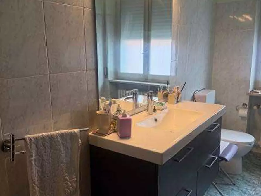 Immagine 15 di Quadrilocale in affitto  in via sette fratelli cervi a Parma