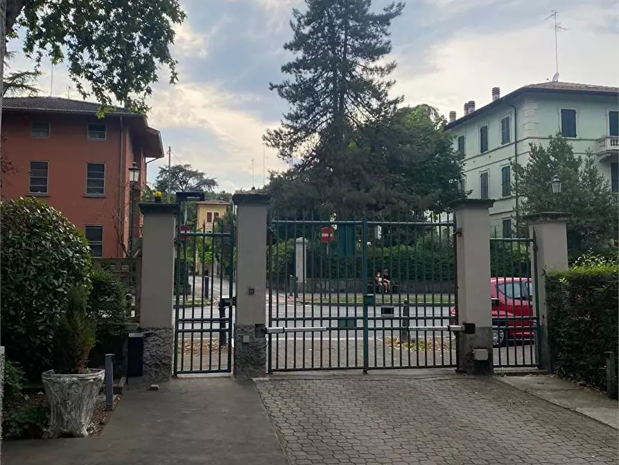Immagine 1 di Appartamento in vendita  in Viale Solferino a Parma