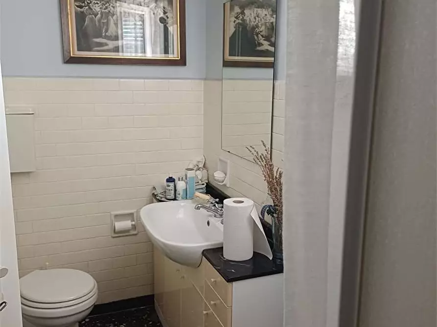 Immagine 10 di Appartamento in affitto  in borgo paggeria a Parma