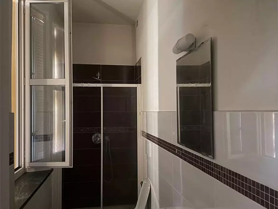 Immagine 32 di Stabile in vendita  a Parma