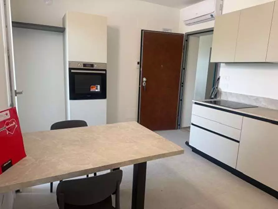 Immagine 6 di Appartamento in affitto  in VIA LANGHIRANO a Parma