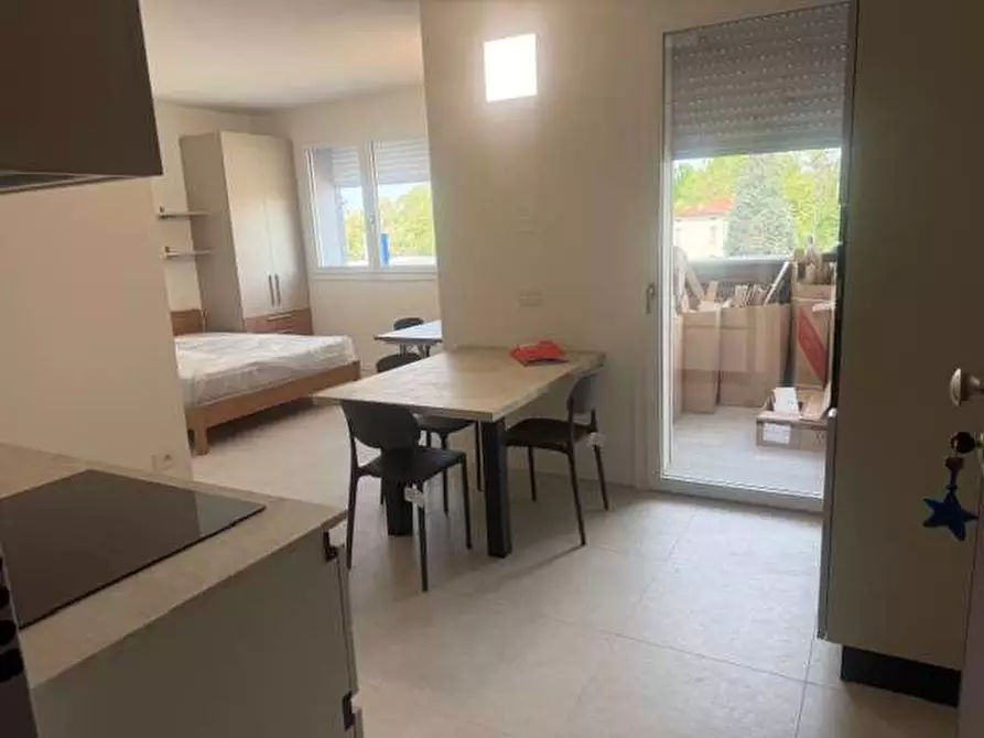 Immagine 5 di Appartamento in affitto  in VIA LANGHIRANO a Parma