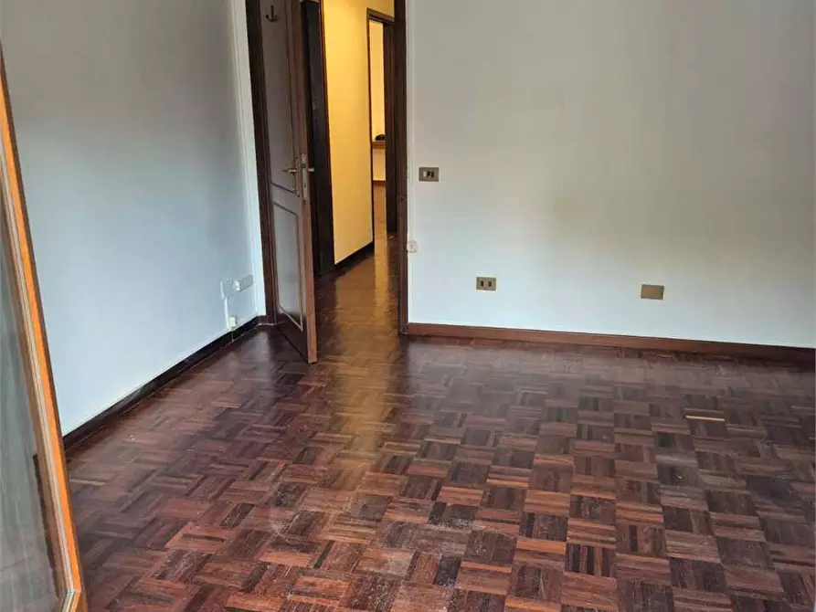 Immagine 10 di Appartamento in vendita  in Via Sofia 5 a Parma