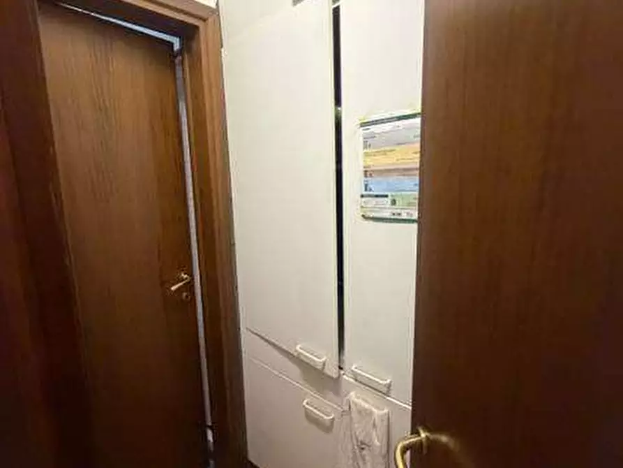 Immagine 16 di Negozio in vendita  in Viale Mentana 45 a Parma