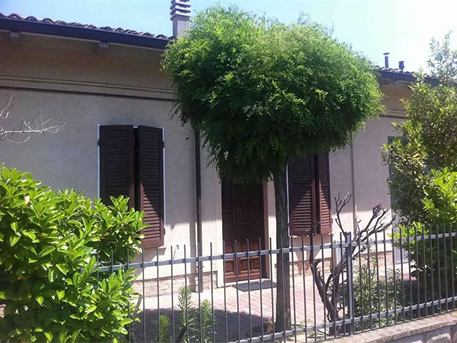 Immagine 1 di Villetta a schiera in affitto  in via San Leonardo a Parma