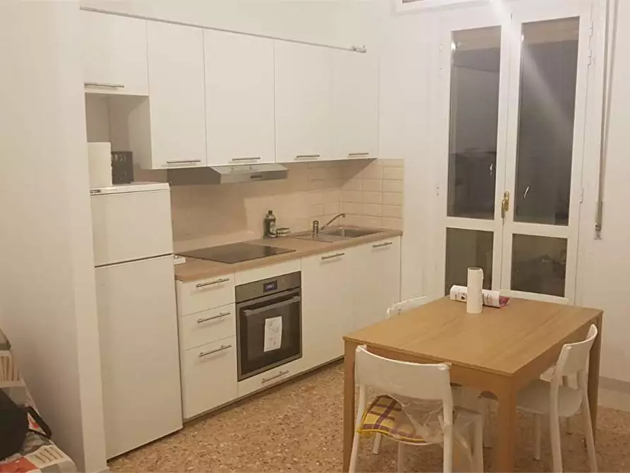 Immagine 1 di Bilocale in affitto  in via duca alessandro a Parma