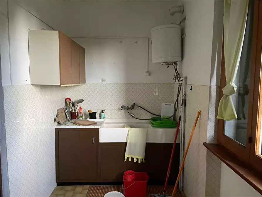 Immagine 6 di Rustico / casale in vendita  in strada casagalvana a Tizzano Val Parma