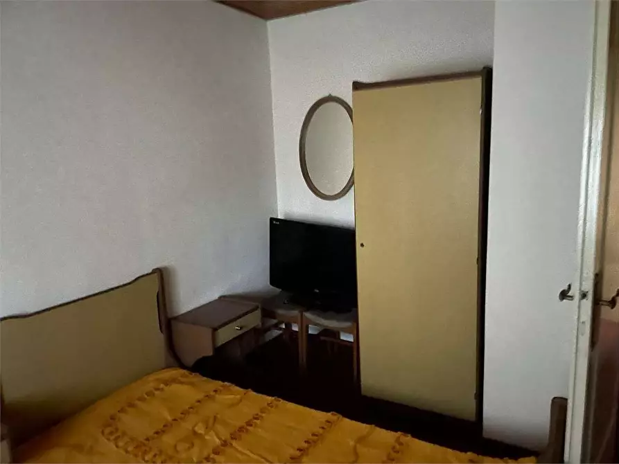 Immagine 15 di Rustico / casale in vendita  in strada casagalvana a Tizzano Val Parma