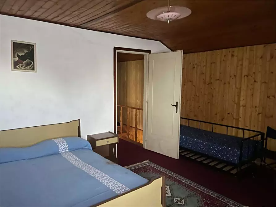Immagine 13 di Rustico / casale in vendita  in strada casagalvana a Tizzano Val Parma