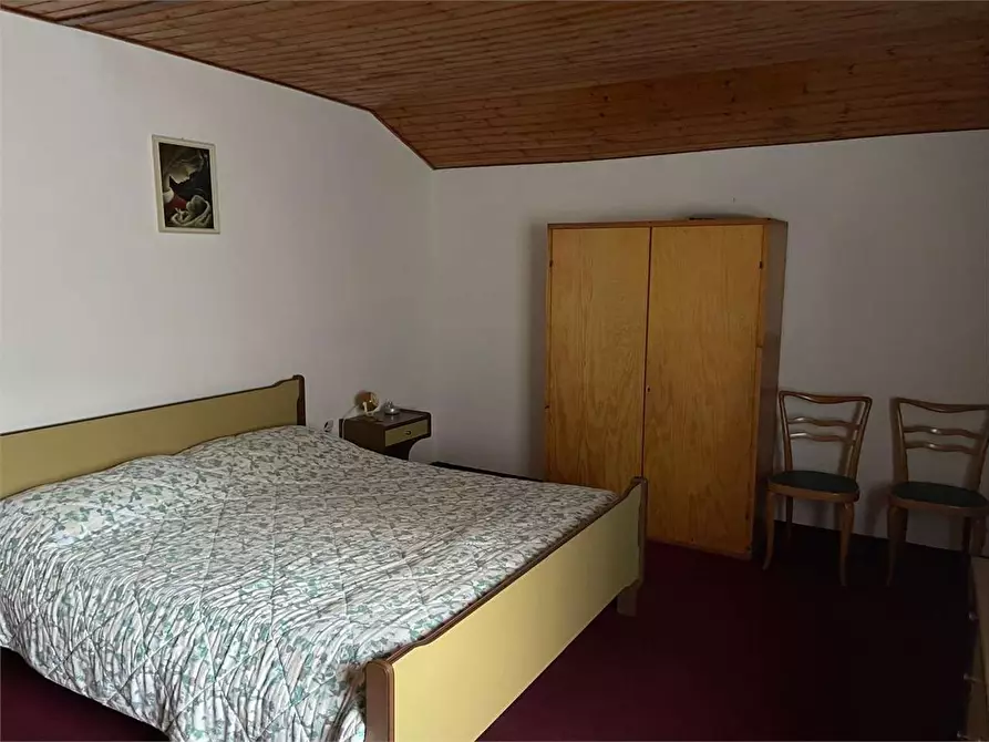 Immagine 17 di Rustico / casale in vendita  in strada casagalvana a Tizzano Val Parma