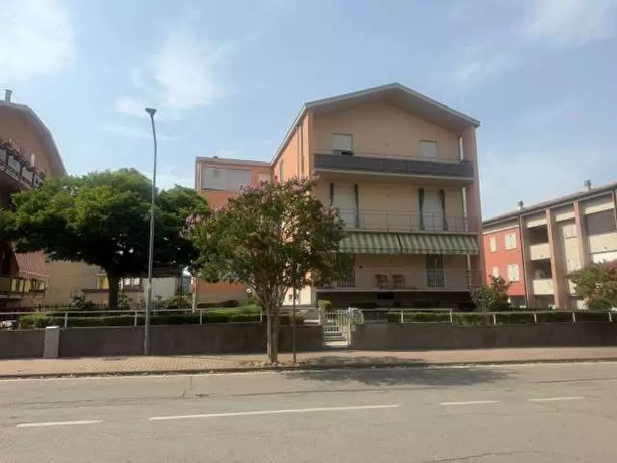 Immagine 3 di Appartamento in vendita  in via della pace a Medesano