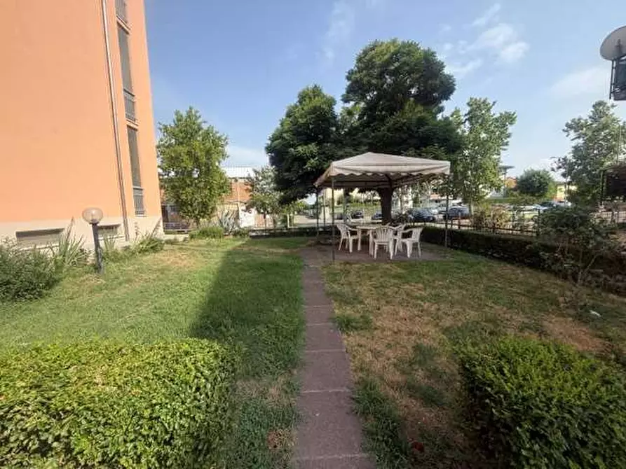 Immagine 6 di Appartamento in vendita  in via della pace a Medesano