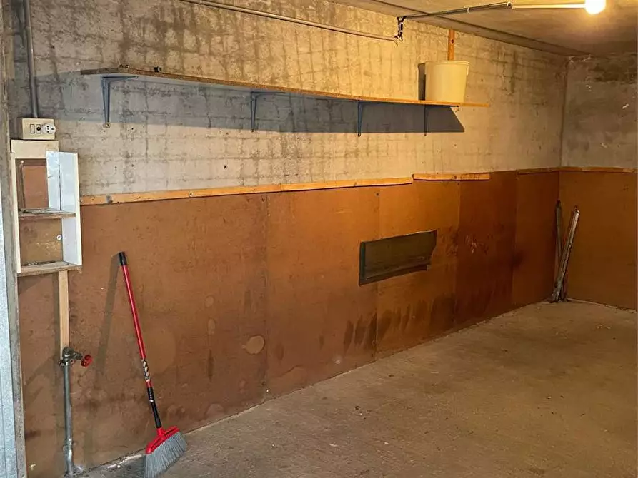 Immagine 3 di Garage in affitto  in Via Volturno 126 a Parma