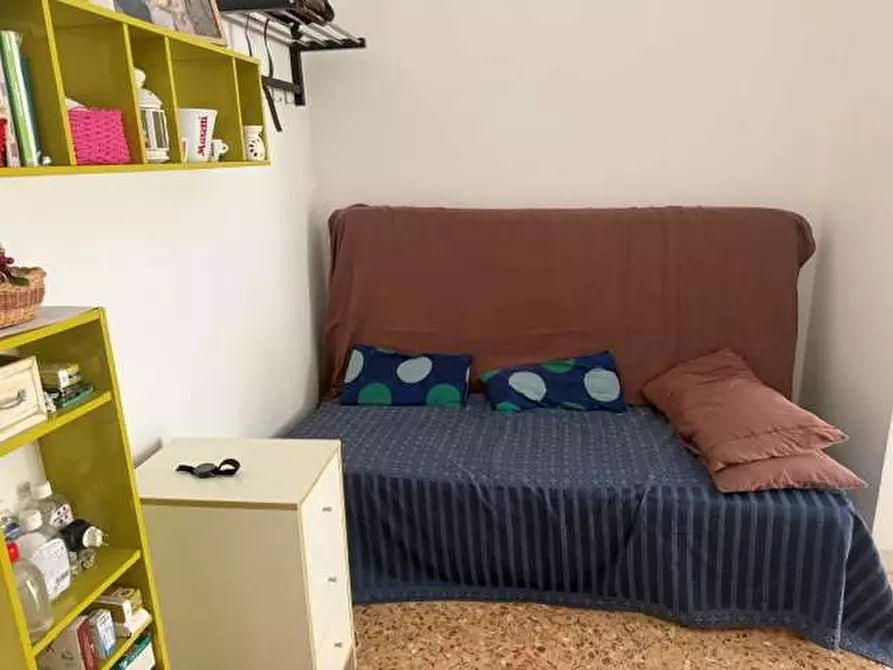 Immagine 5 di Bilocale in affitto  in via duca alessandro a Parma