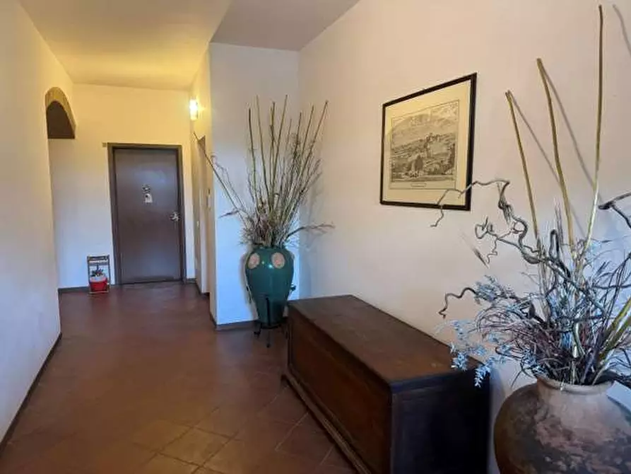 Immagine 5 di Appartamento in vendita  in strada della piazzetta a Tizzano Val Parma