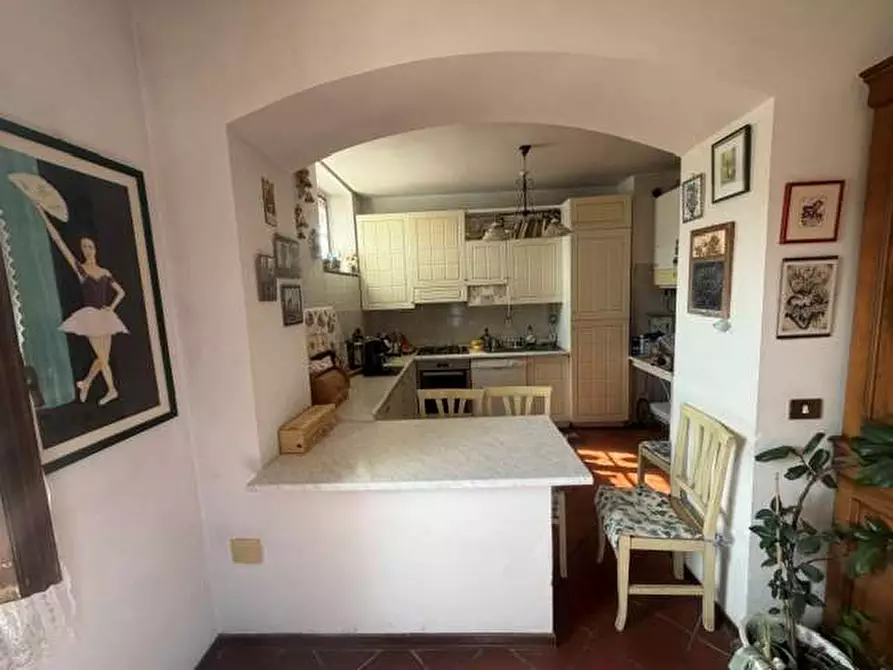 Immagine 11 di Appartamento in vendita  in strada della piazzetta a Tizzano Val Parma