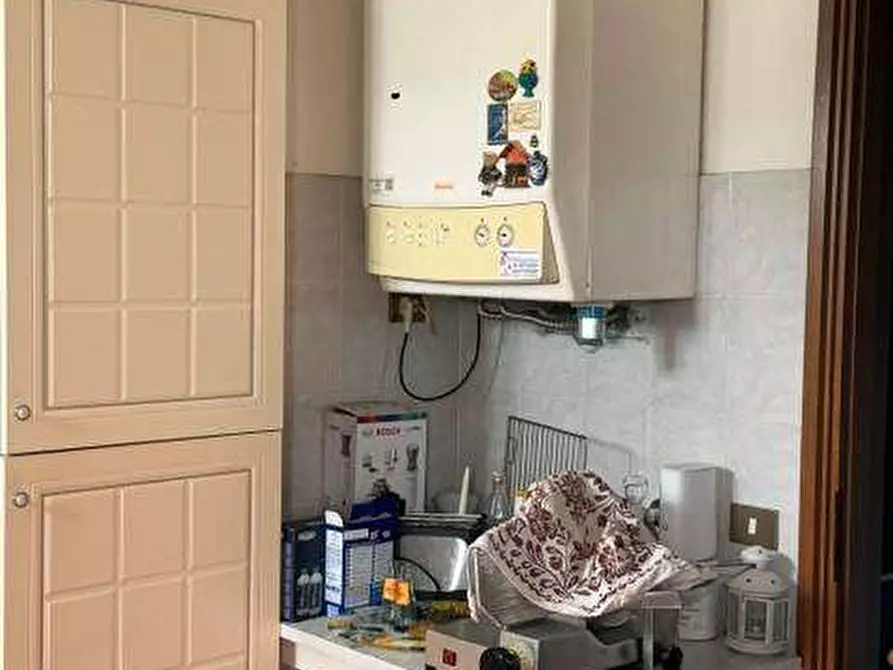 Immagine 12 di Appartamento in vendita  in strada della piazzetta a Tizzano Val Parma