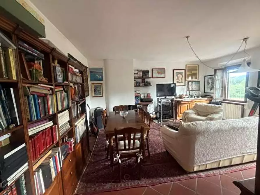 Immagine 9 di Appartamento in vendita  in strada della piazzetta a Tizzano Val Parma