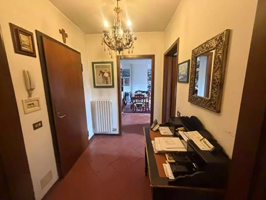 Immagine 7 di Appartamento in vendita  in strada della piazzetta a Tizzano Val Parma