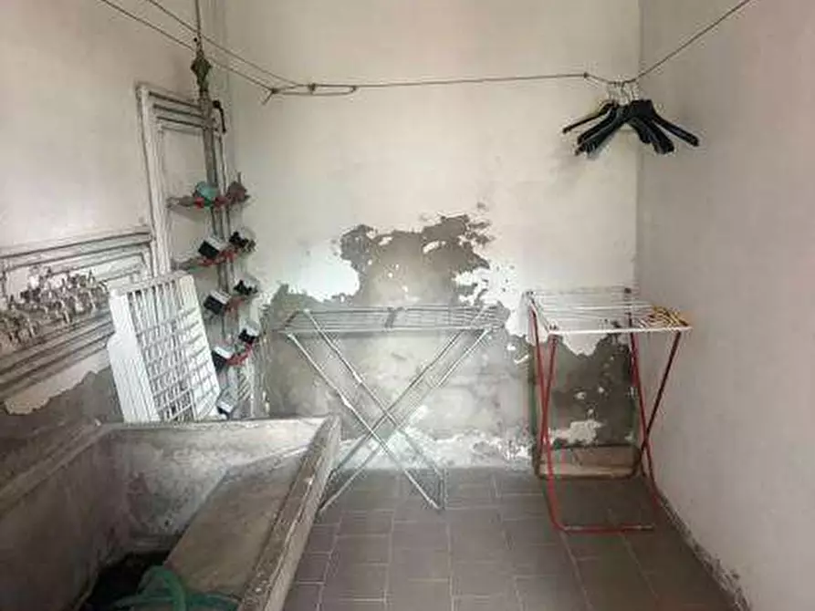 Immagine 26 di Appartamento in vendita  in strada della piazzetta a Tizzano Val Parma