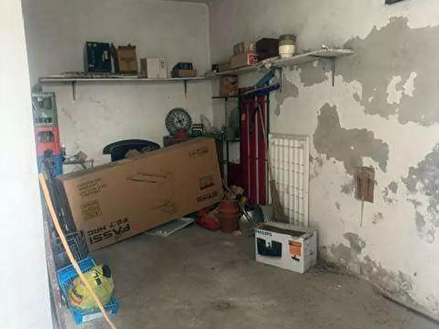 Immagine 29 di Appartamento in vendita  in strada della piazzetta a Tizzano Val Parma