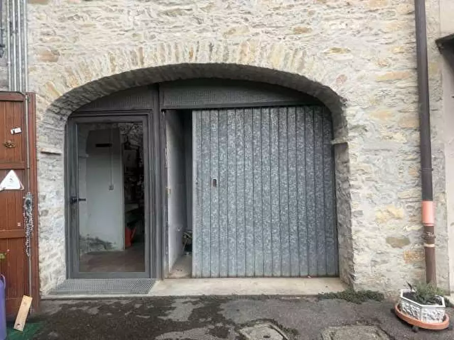 Immagine 28 di Appartamento in vendita  in strada della piazzetta a Tizzano Val Parma