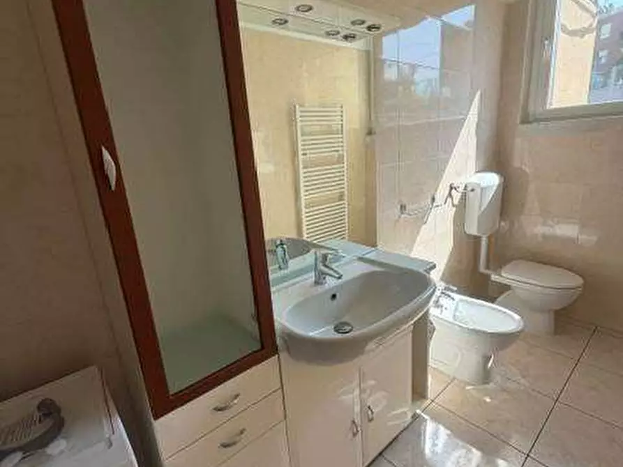 Immagine 8 di Appartamento in affitto  in via bassano del grappa a Parma