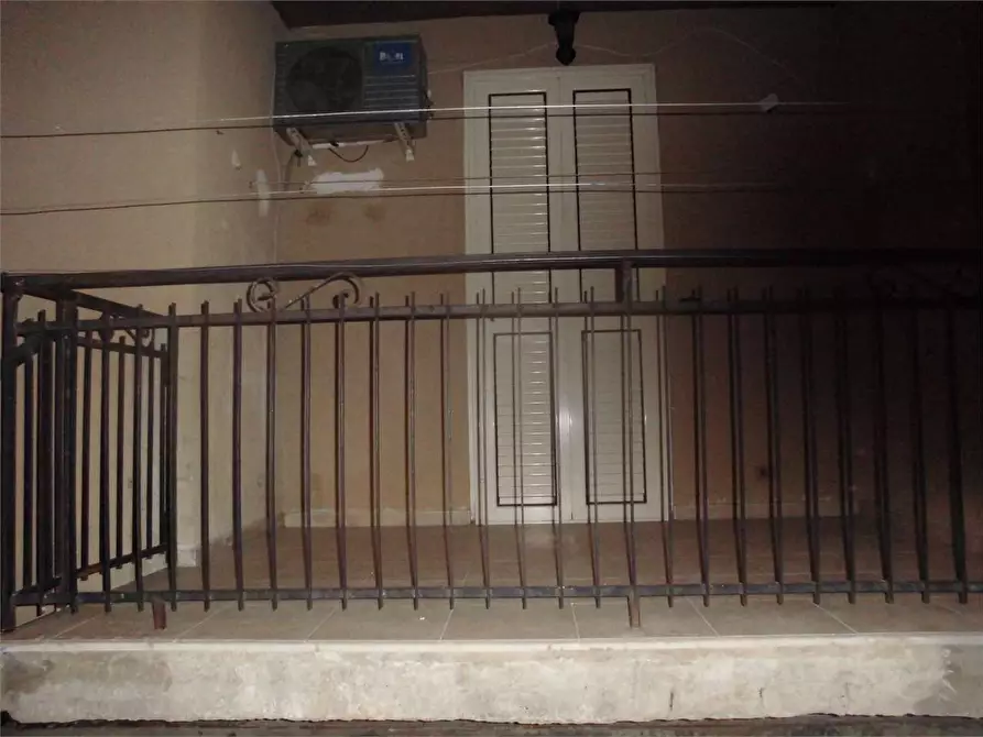 Immagine 25 di Quadrilocale in vendita  in via a Favara